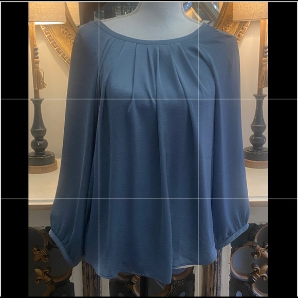 2/$25 Ann Taylor LOFT Satiny Blue Top SP S P Small Petite - Picture 3 of 8